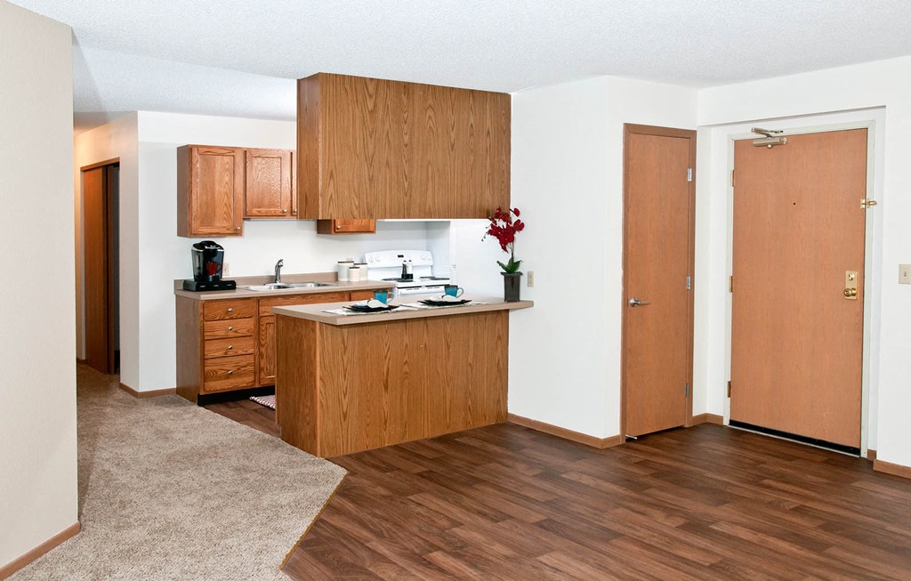 Cedar Ridge_Model Vacant Entrace