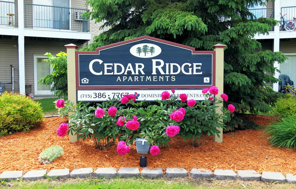 Cedar Ridge_Monument