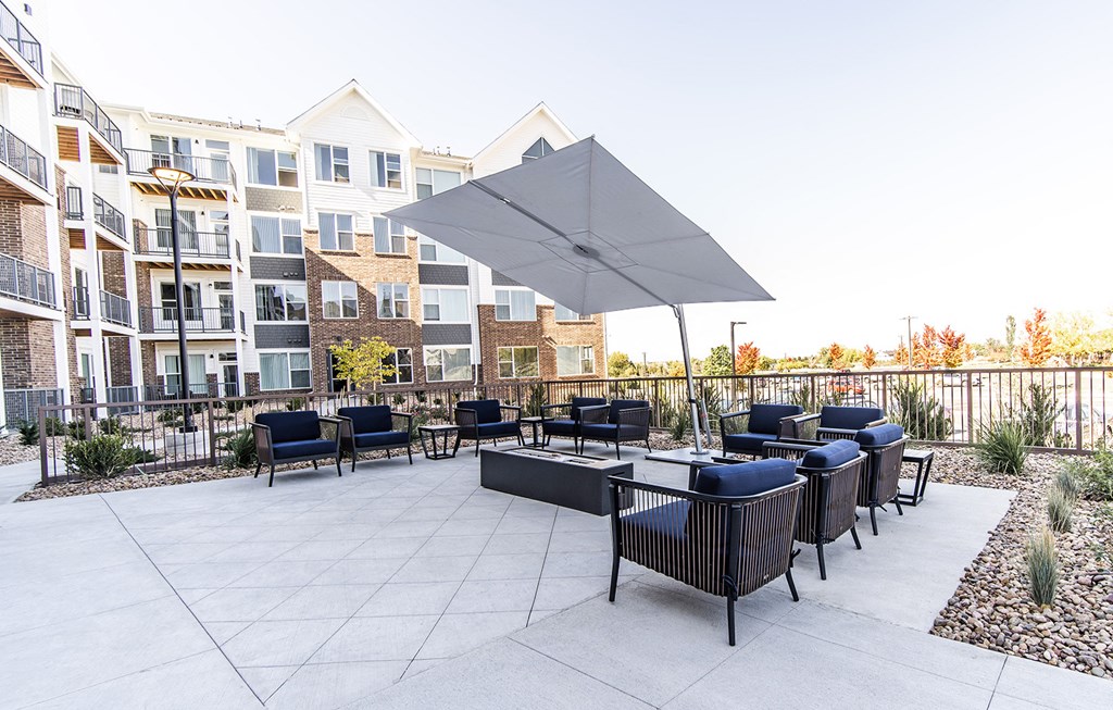 Dominium-Centennial Crossings-Patio