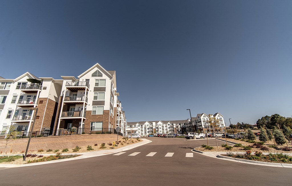 Dominium-Centennial Crossings-Exterior