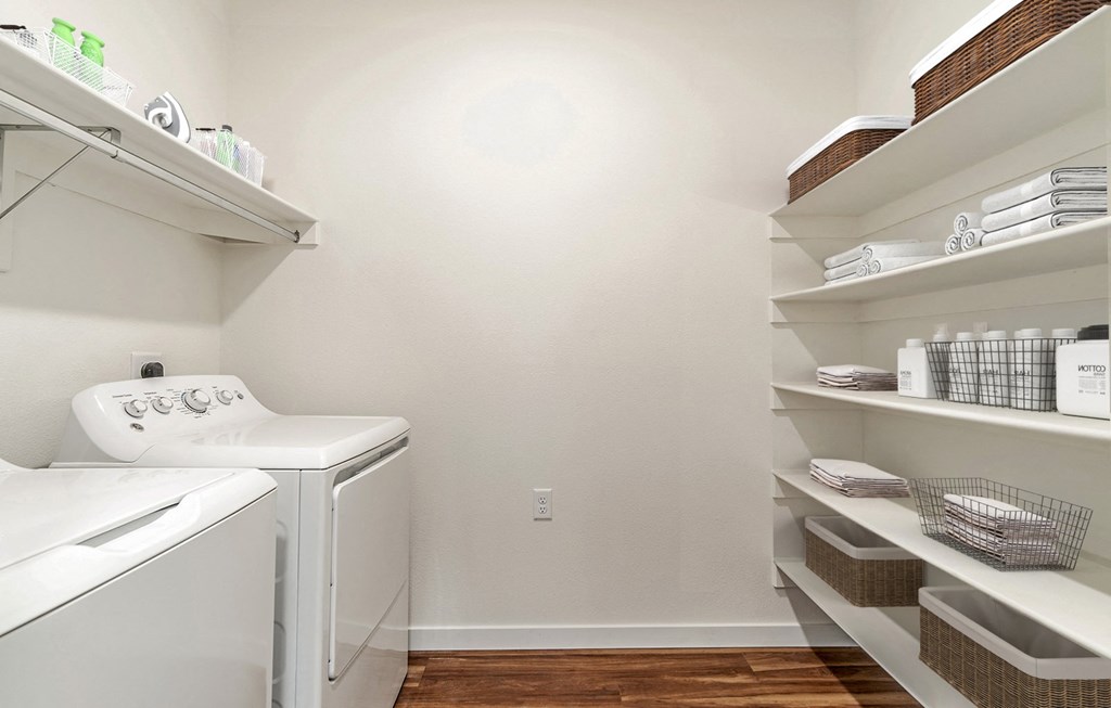 Dominium-Centennial Crossings-Virtually Staged Laundry