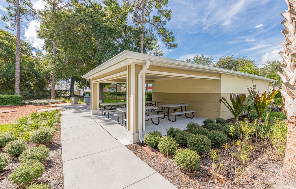 Dominium-Chapel Trace-Picnic Pavilion