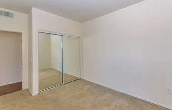 Copper Cove_Model Apartment Bedroom - Photo Gallery 29