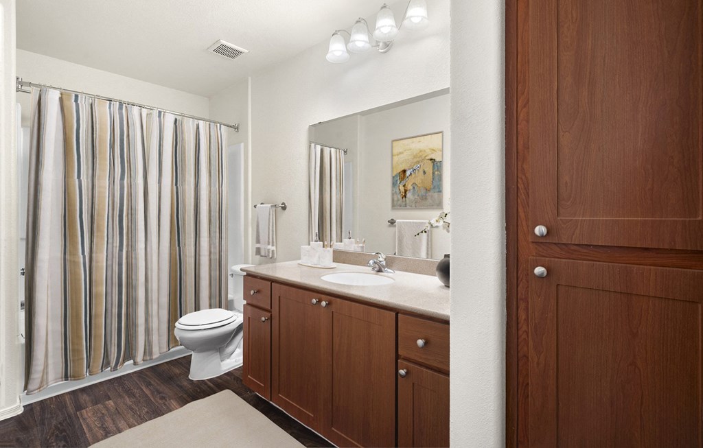 Dominium-Copper Cove-Virtually Staged Bathroom