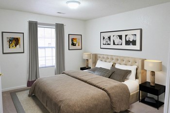 Cortland Estates_Model Apartment Bedroom - Photo Gallery 4