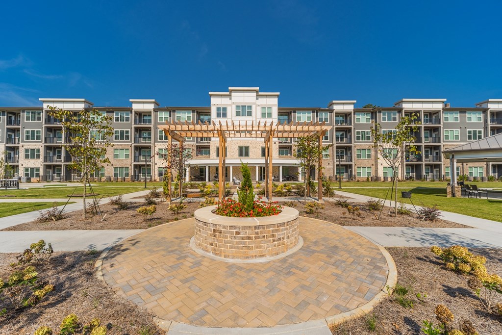 Courtyard view at Covington Crossings 55+ Senior Living, Covington, GA, 30014