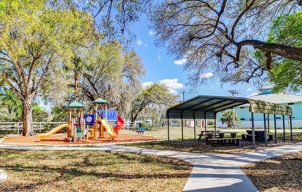 Dominium-Crossings at Cape Coral-Playground