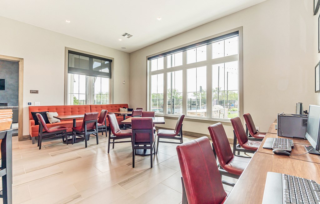 Dominium-Crossroad Commons-Resident Cafe at Crossroad Commons, Manor Texas