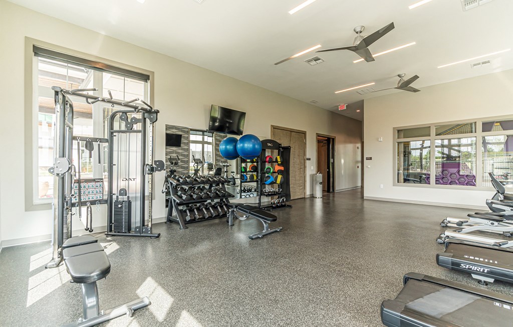 Dominium-Crossroad Commons-Fitness Center at Crossroad Commons, Manor