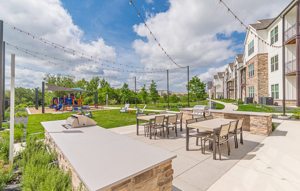 Dominium-Crossroad Commons-Patio at Crossroad Commons, Manor