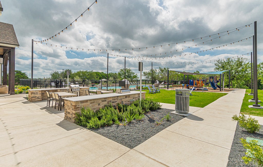 Dominium-Crossroad Commons-Patio at Crossroad Commons, Manor, TX