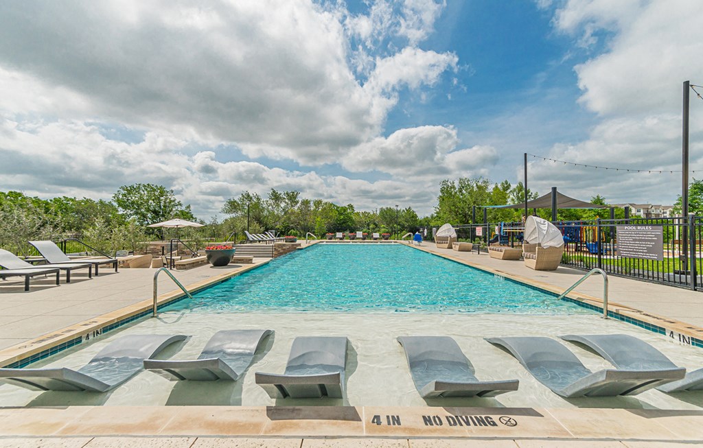 Dominium-Crossroad Commons-Pool at Crossroad Commons, Manor Texas