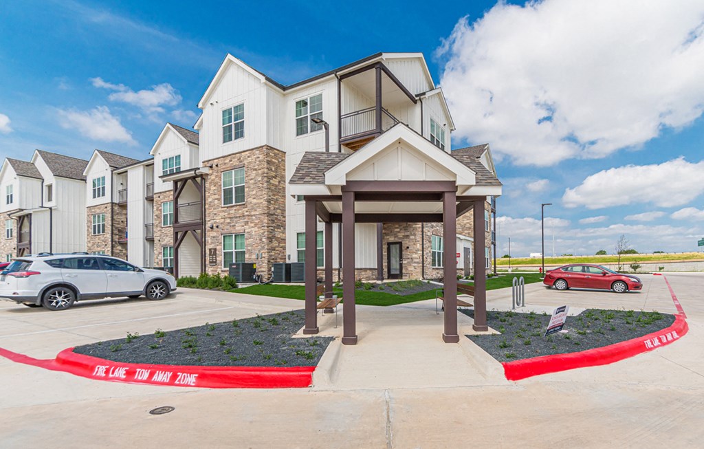Dominium-Crossroad Commons-Bus Shelter at Crossroad Commons, Texas, 78653