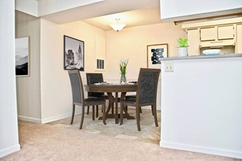 Dining Area - Photo Gallery 2