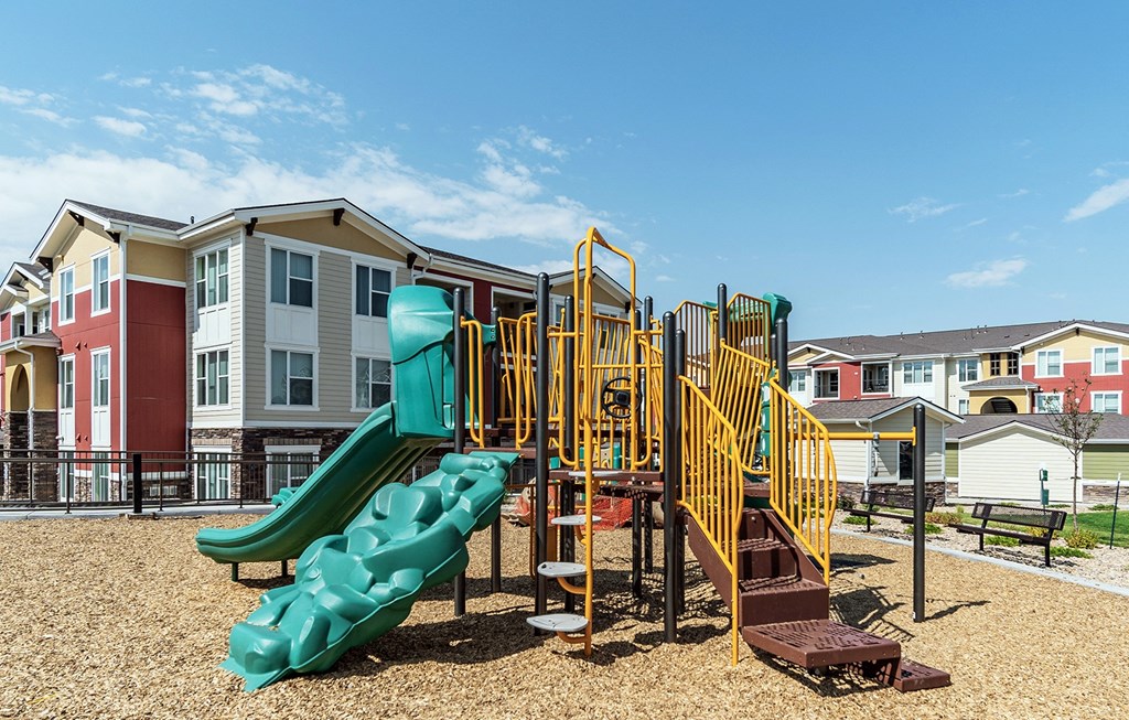 East Range Crossings_Outdoor Playground