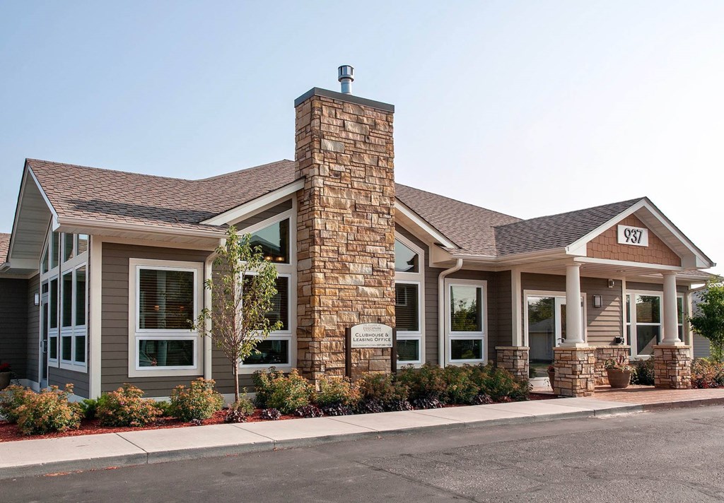 Office Exterior at The Villages at Essex Park, Rochester, 55901