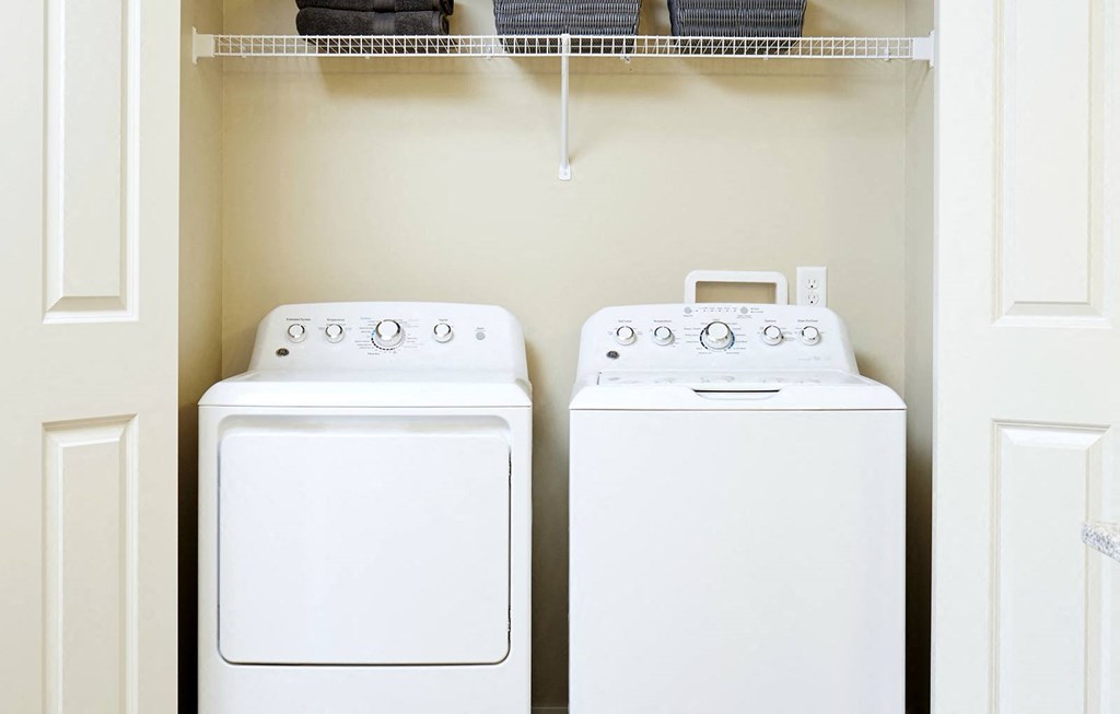 Washer and Dryer Example at Five Mile Creek, Texas