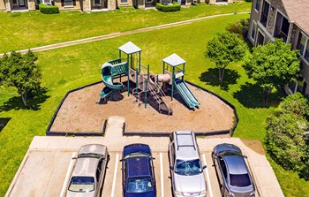 Five Mile Creek_Outdoor Playground - Photo Gallery 5
