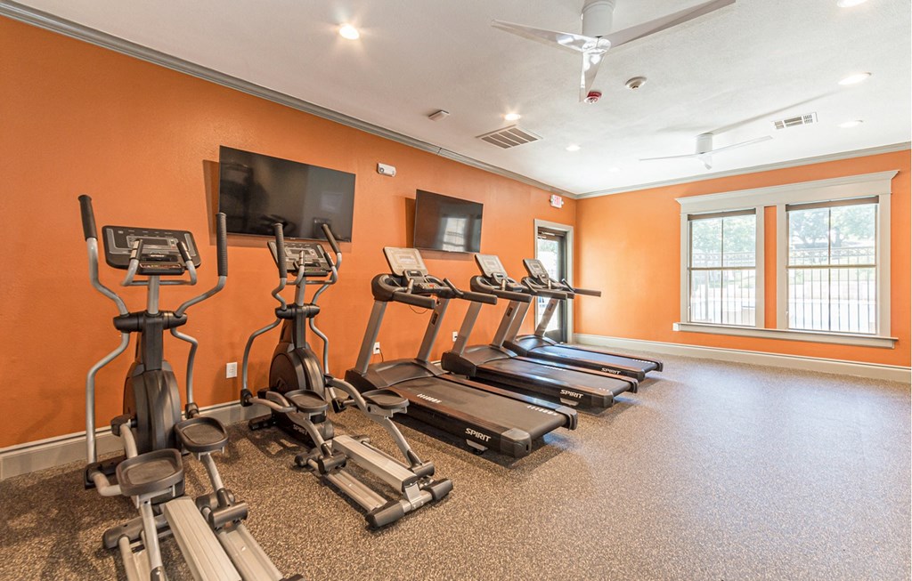 Dominium-Franklin Park-Fitness Center