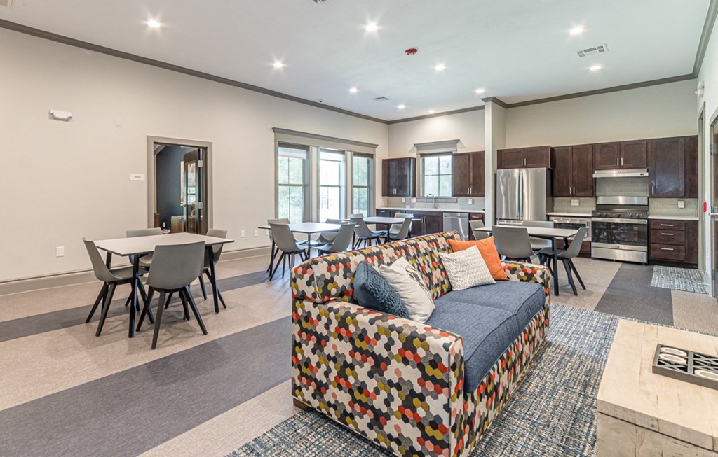 Dominium-Franklin Park-Activity Center