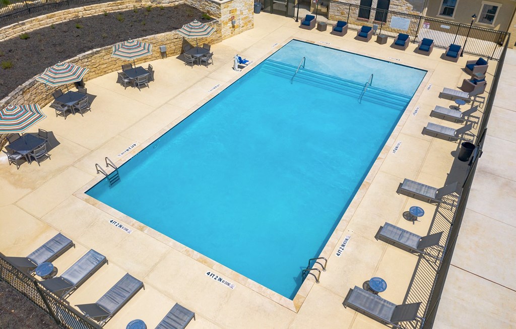 Dominium-Franklin Park-Pool