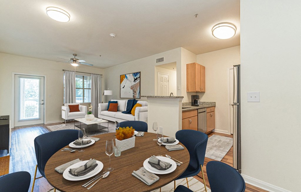 Dominium-Franklin Park-Apt Overview