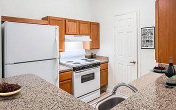 Franklin Park_Model Apartment Kitchen - Photo Gallery 5