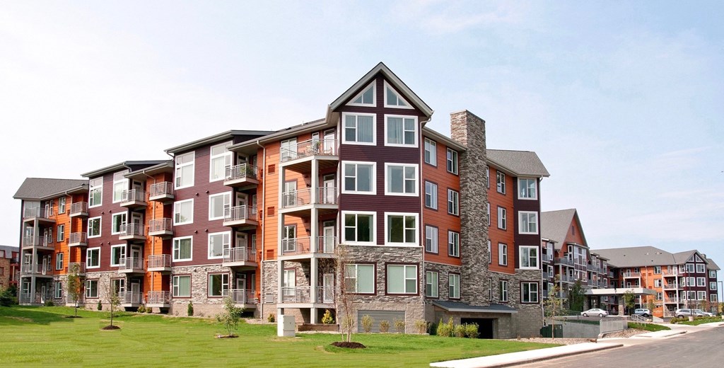 Dominium-Grainwood Senior-Exterior