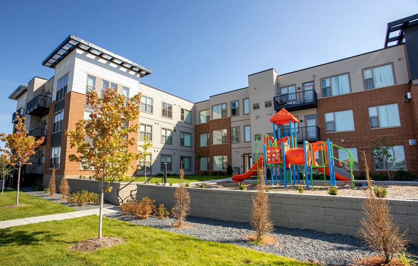 Grand Central Flats_Courtyard