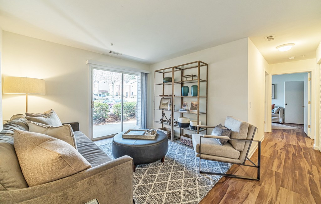 Dominium-Groves of Lawrenceville-Living Room