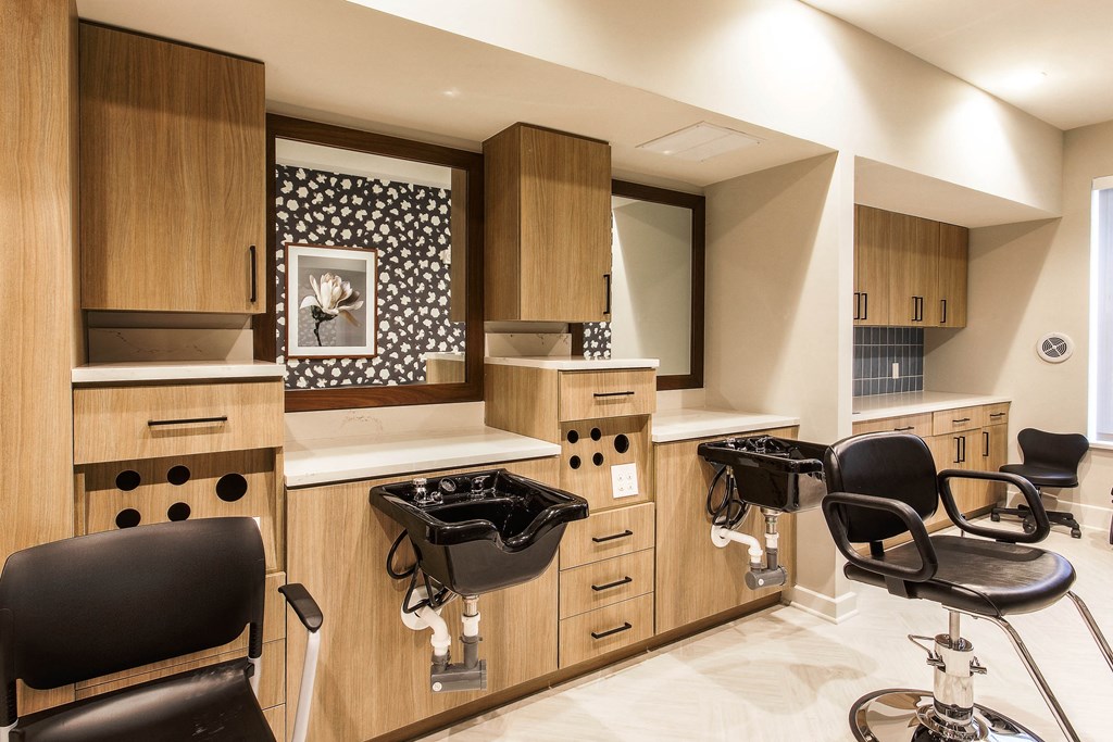 Salon at Haven at Congaree Pointe 55+ Apartments, Columbia, SC