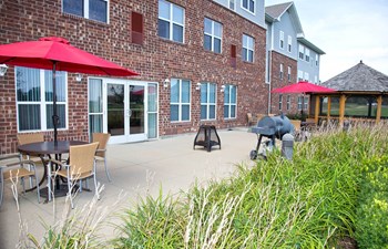 Heritage Landing_Patio - Photo Gallery 5