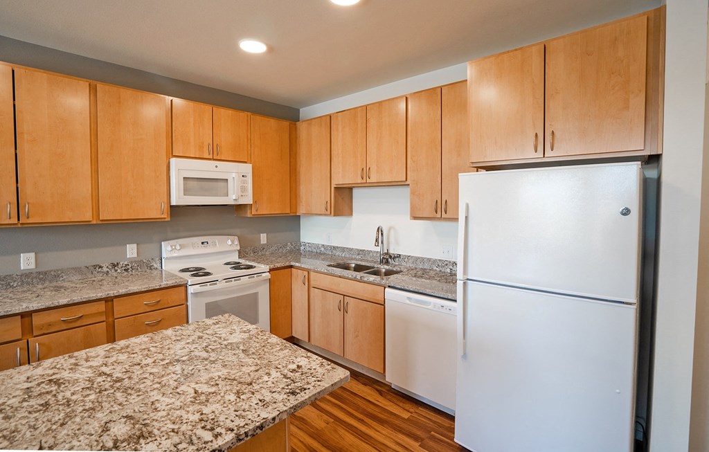 Dominium-Heritage at Church Ranch-Kitchen