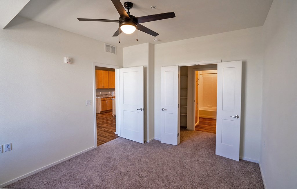 Dominium-Heritage at Church Ranch-Bedroom