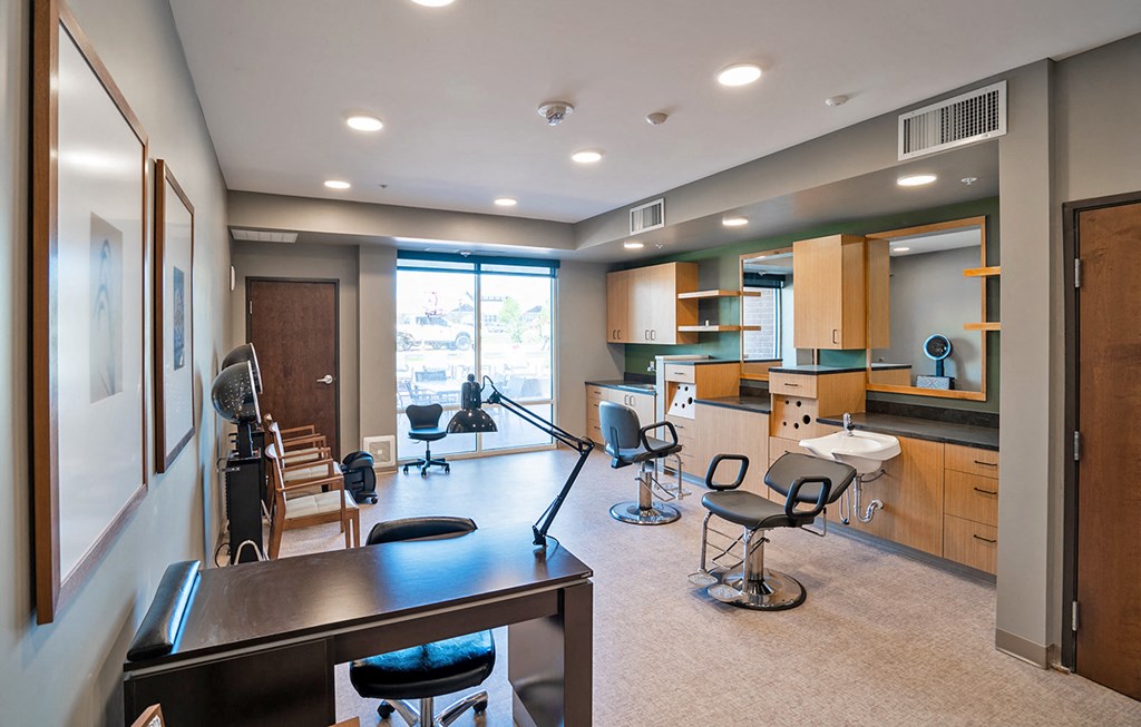 Dominium-Heritage at Church Ranch-Beauty Salon