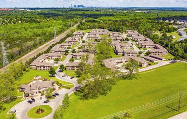 Highland Hills_Aerial Skyline