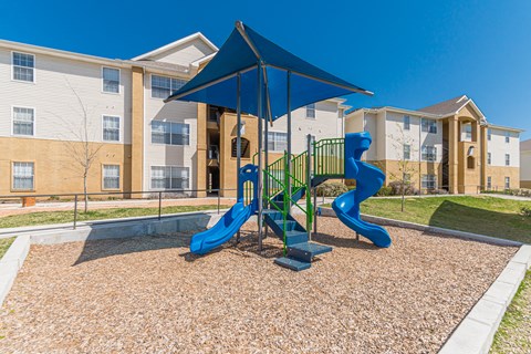 Dominium-Kinwood-Playground