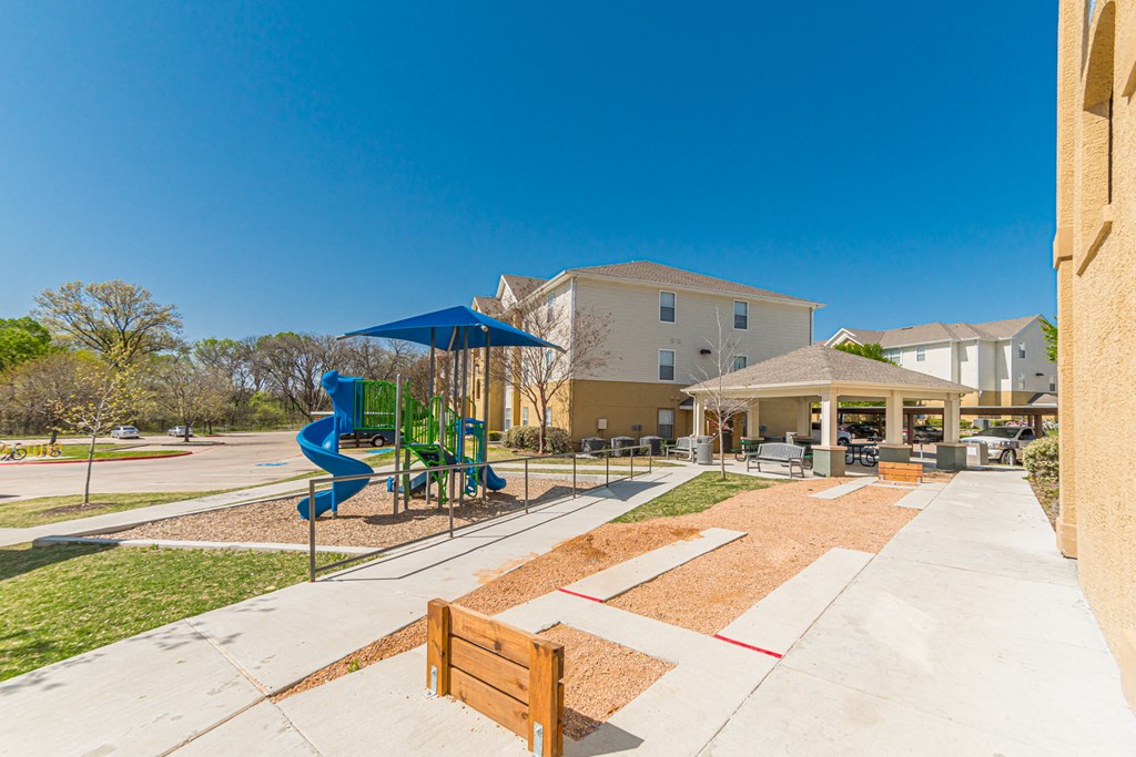 Dominium-Kinwood-Playground