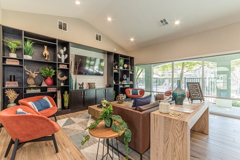 Dominium-Kinwood-Clubhouse