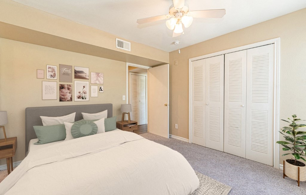 Dominium-Kinwood-Bedroom