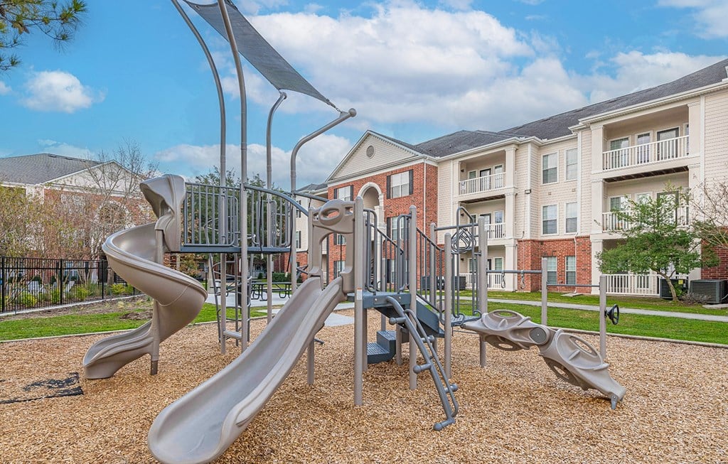 Dominium-Knolls at West Oaks-Playground