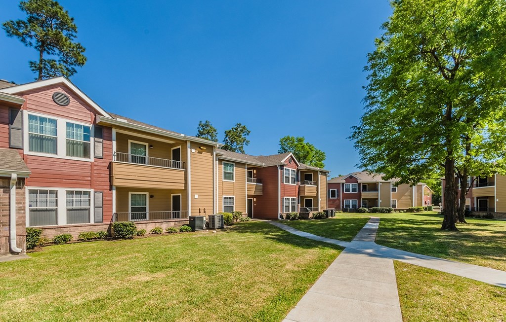 Exterior at Lakecrest Village, Houston, TX