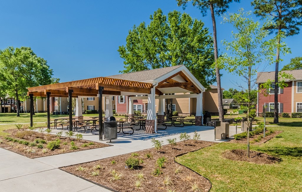 Gazebo at Lakecrest Village, Houston, TX 77078