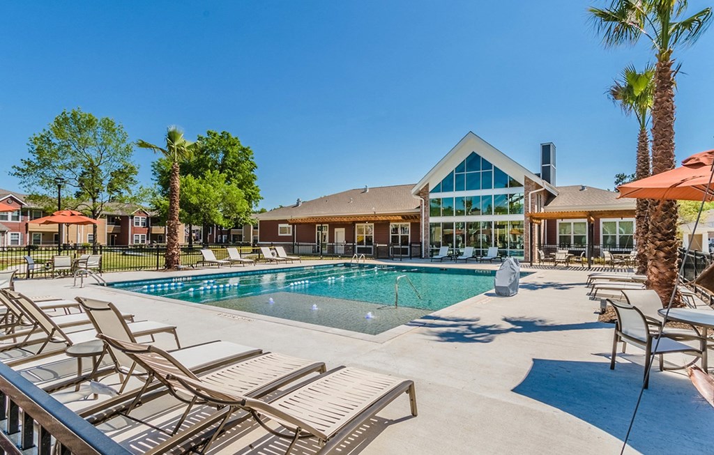 Pool at Lakecrest Village, Texas 