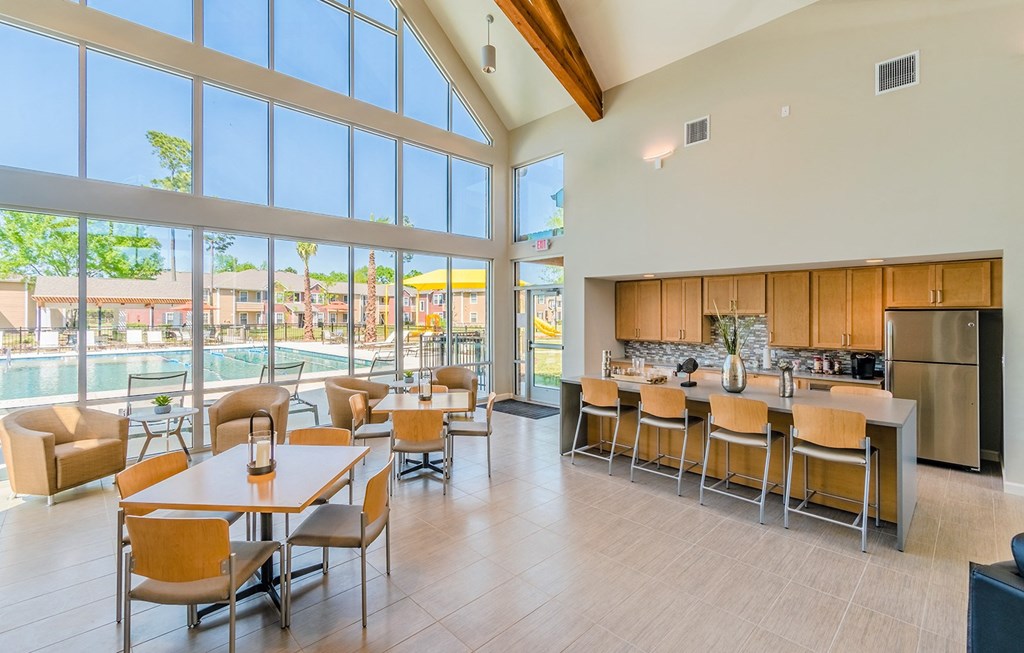 Community Room at Lakecrest Village, Houston, TX 