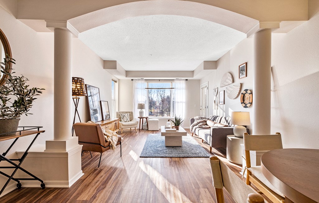 Dominium-Landings at Silver Lake Village-Model Apt Overview