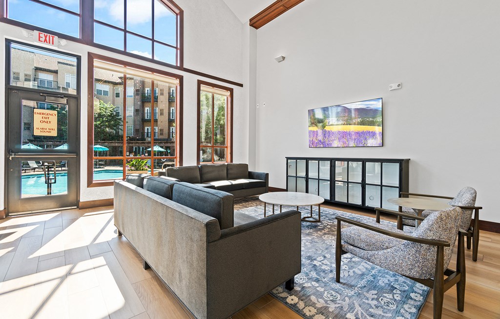 Dominium-Landings at Silver Lake Village-Community Clubhouse