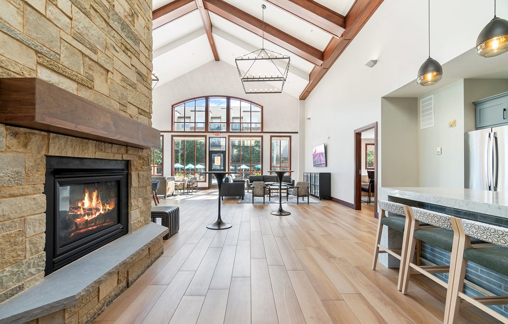 Dominium-Landings at Silver Lake Village-Community Clubhouse