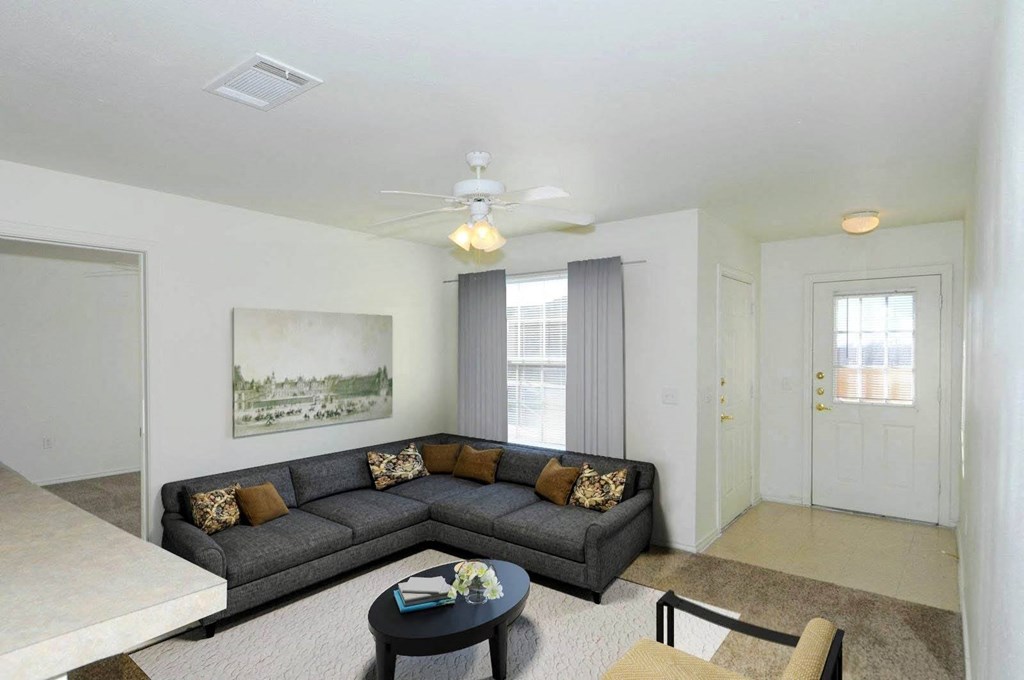 Madison Pointe_Model Apartment Living Room
