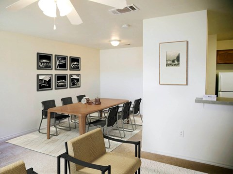Madison Pointe_Model Apartment Dining Room